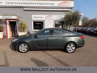 Opel Insignia Lim. Edition*2.HAND*SHZ*TEMPO*HU NEU - photo 1