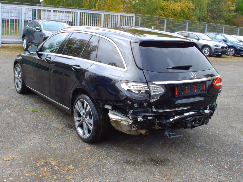 Mercedes-Benz C 400 4Matic Autom. Kamera. Navi. Klimaaut. Alu. Pano. SHZ.