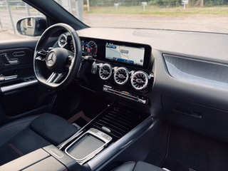 Mercedes-Benz GLA 220 4M AMG+Multibeam+Carbon+Kamera+Memory+19 - foto 15