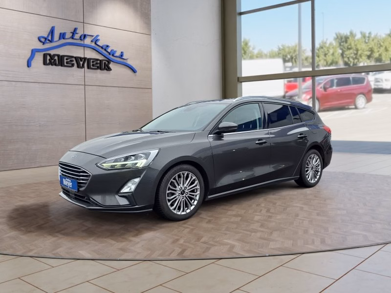Ford Focus Turnier Titanium Voll-LED/Navi/Winterp.