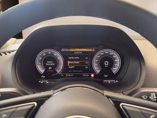 Audi Q2 S-Line Sport 35 Autom., Matrix Pano Kamera ACC - bilder 11