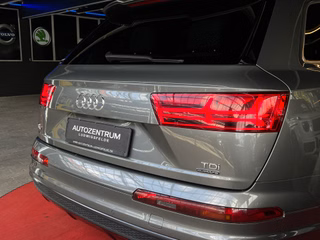 Audi Q7 3.0 TDI quattro S-Line / 7-Sitzer / HEAD-UP / SIDE ASSIST / AUDI PRE ASSIST / ACC / - foto 8
