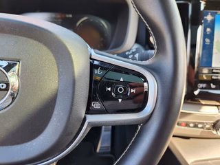 Volvo XC60 R Design AWD Vollausstattung - foto 11
