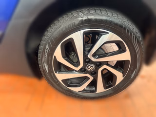 Toyota Aygo X Pulse +Allwetterräder - bilder 7
