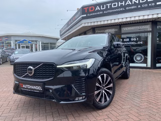 Volvo XC60 Plus Dark 2WD - foto 1