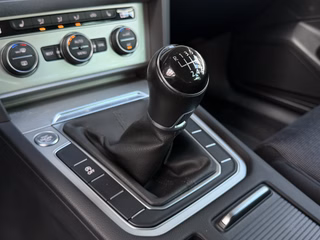 Volkswagen Passat Variant BlueMotion LED / PDC / ACC - foto 19