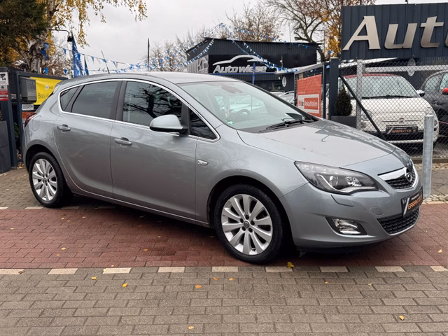 Opel Astra J 1.6 Lim. Aut.*Xenon*Klima*PDC*TÜV NEU* - bilder 1