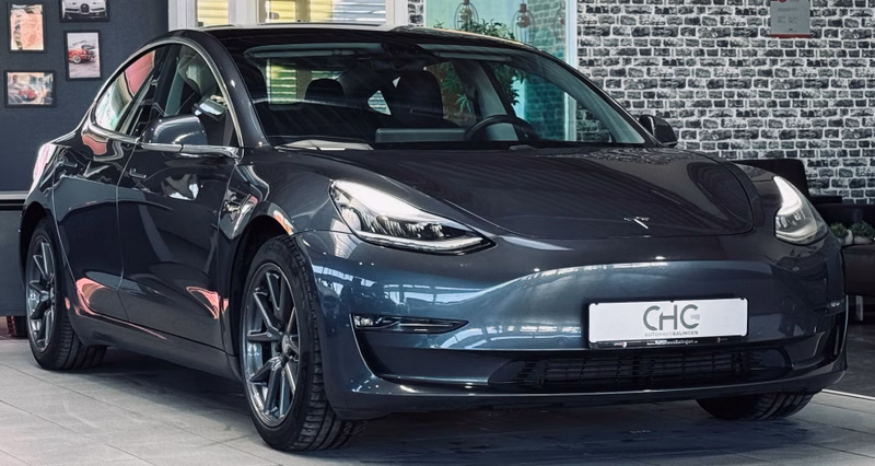 Tesla Model 3 Long Range Dual AWD