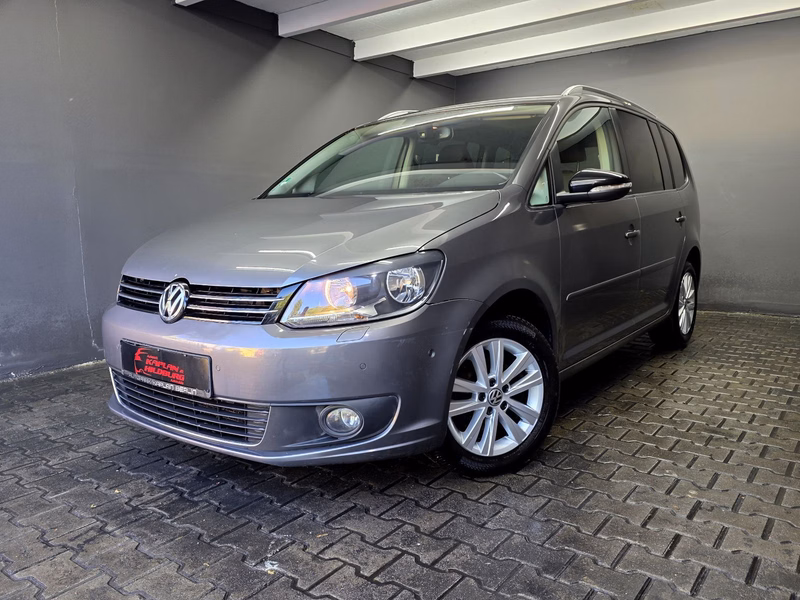 Volkswagen Touran 1,6 TDI STYLE, PANORAMA, NAVI, PDC, KLIMA