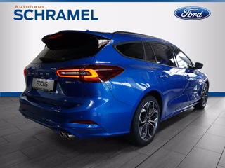 Ford Focus Turnier ST-Line X 1.0 EcoBoost Hybrid - foto 3