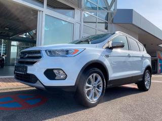 Ford Kuga Titanium/AHK schwenkbar/Winter-Paket - foto 1