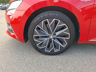 Skoda Superb Combi 2.0 TSI L&K 4x4 DSG / PANORAMA / LEDER / NAVI - bilder 13