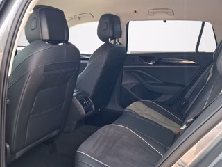 Volkswagen Passat Variant 1.5 eTSI Business DSG / AHK / NAVI / HEAD-UP / LED - bilder 10