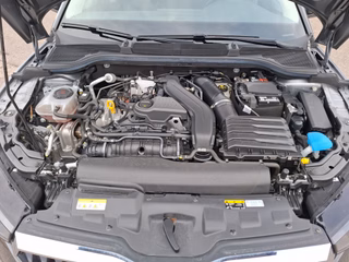 Skoda Scala 1.5 TSI Tour DSG / AHK / NAVI / SITZHEIZUNG / ALU - bilder 12