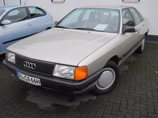 Audi 100