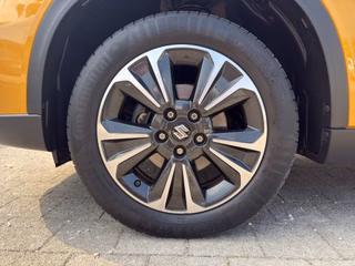 Suzuki Vitara 1.4 Mild-Hybrid Comfort+ 4x2 NAVI / PANORAMA / SITZHEIZUNG - foto 13