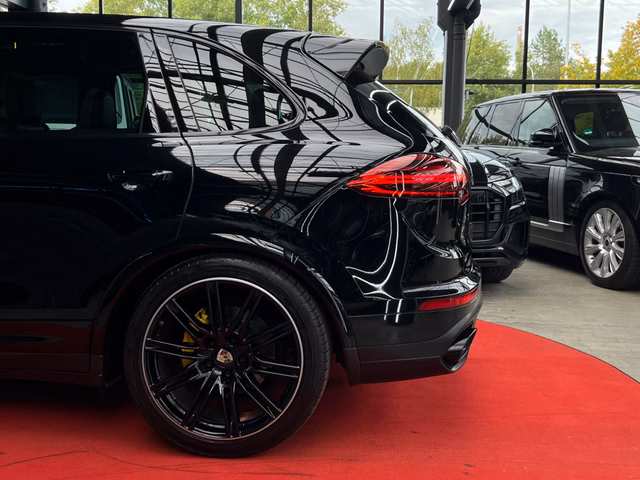 Porsche Cayenne 3,0 Diesel Platinum Edition CHRONO / PANO / CAM / BOSE / START-STOP - foto 10