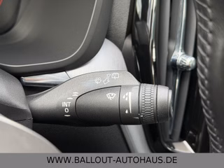 Volvo XC 60 Momentum AWD*1.HAND*PANO*SPUR*AHK*KAMERA* - bilder 18