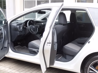 Toyota Auris Touring Sports Hybrid - foto 12