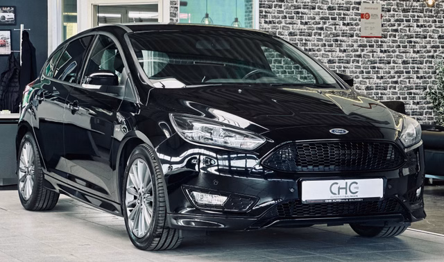 Ford Focus ST-Line NAVI|SHZ+LK|SYNC|PDC|MFL|KEYFREE Gebrauchtwagen Kaufen | EZ 04/2018 | Preis 13.990 €
