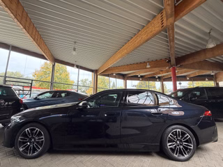 BMW i5 40 eDrive M Sport Panoramadach, 360°, Driving & Park Assistant - foto 8
