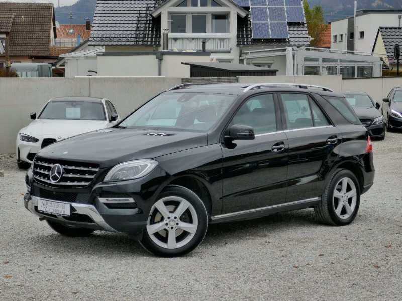 Mercedes-Benz ML 350 BlueTEC 4Matic *1.HAND*DISTRONIC*SPORT-PA