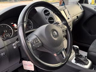 Volkswagen Tiguan Sport & Style 4Motion*Aut.*Xenon*Kamera* - foto 10