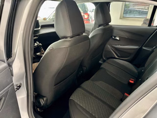 Peugeot 208 Allure  LED CarPlay SHZ PDC Tempomat - bilder 19