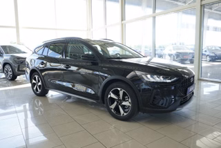Ford Focus Active X 1,5 115PS aAHK/Navi/Kamera/Winterp.   **