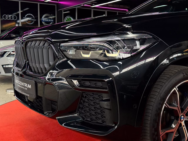BMW xDrive 30 d M Sport PANO/MEMORY/LED/ICONICGLOW/KAMERA - foto 10