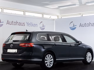 Volkswagen Passat Variant 2.0 TDI 4M LED PANO ACC AHK RFK - bilder 4