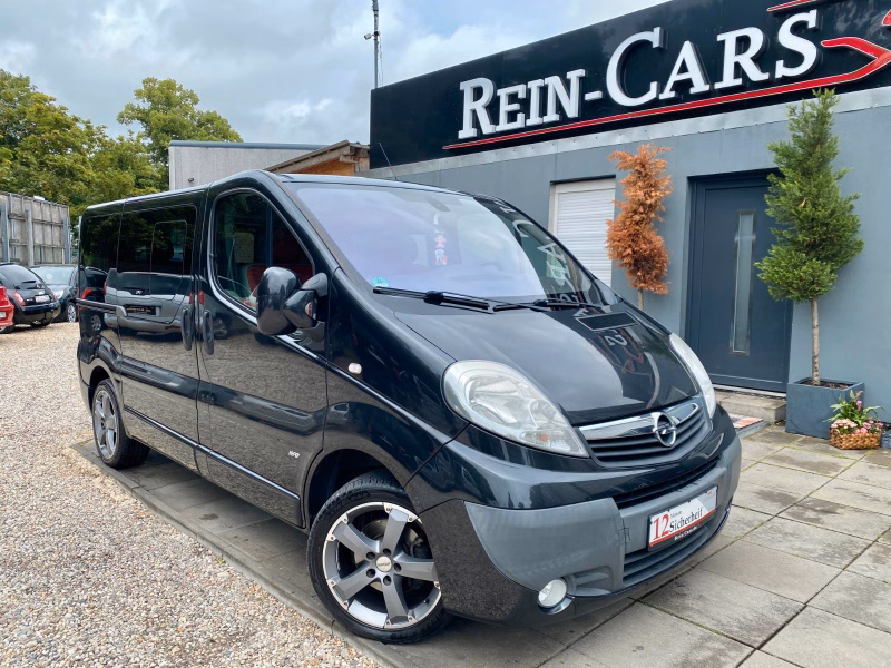 Opel Vivaro Cosmo 2.5 WESTFALIA/TISCH/BETT/AHK/NAVI