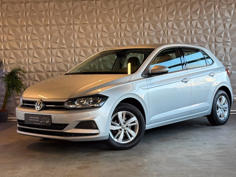 Volkswagen Polo VI  CARPLAY-NAVI SITZHEIZUNG AUTOMATIK