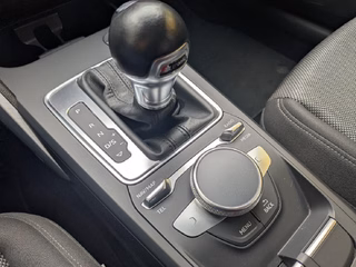 Audi Q2 1.4 TFSI ACT Sport *Standheiz,Cam,LED* - foto 10