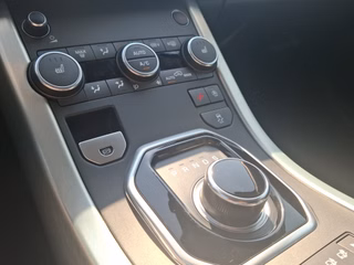 Land Rover Range Rover Evoque 2.0 TD4 SE Dynamic LEDER / NAVI - bilder 9