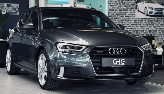 Audi A3 Sportback quattro sport|NAVI|AHK|SHZ|MFL|TEMP Gebrauchtwagen Kaufen | EZ 12/2017 | Preis 21.790 €