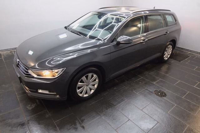 Volkswagen PASSAT VARIANT 2.0 TDI AUTOMATIK|NAVI|ACC|SHZ