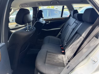 Mercedes-Benz E 200 CGI BlueEfficiency Automatik Navi - bilder 11