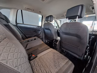Volkswagen Tiguan Life 2,0TDI*KAMERA*AHK*NAVI*CLIMATRONIC - bilder 5