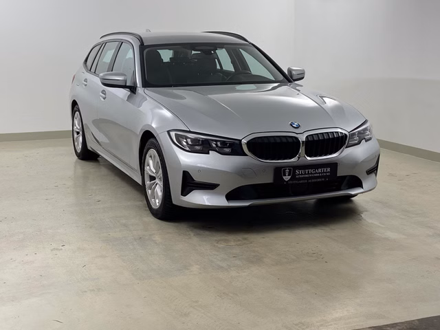 BMW 320 d Sport Aut. Navi ACC - foto 1