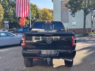 Dodge RAM 2500 Heavy Duty 6.7 Cummins Crew Cab Laramie Night - bilder 7