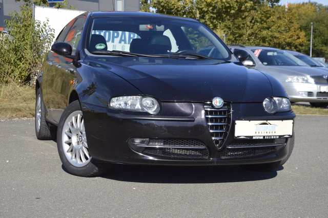 Alfa Romeo Alfa 147 1.6 TS ECO 16V Impression  Sitzheizung Klima Gebrauchtwagen Kaufen | EZ 05/2001 | Preis 990 €