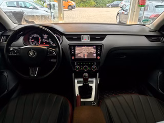 Skoda Octavia Combi Ambition 1,0 TSI  PDC Carplay SHZ - bilder 10