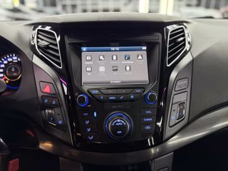 Hyundai i40 cw 2,0L LED / CARPALY / SHZ / NAVI / DAB / PDC / TEMP Trend - foto 12