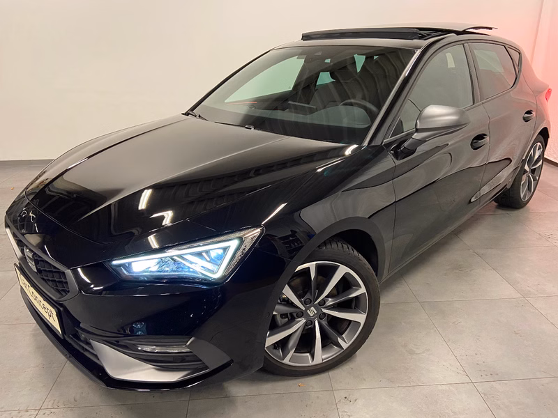 Seat Leon FR 2.0 TDI DSG PANO 18" KAMERA AHK