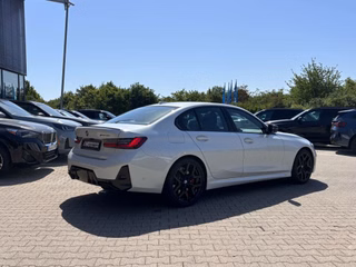2026 BMW M340xi Sedan - photo 4