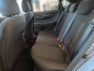 Hyundai i20 MY26 Automatik Blackline Bose VOLL LED - bilder 9