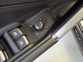 Audi Q2 S-Line Sport 35 Autom., Matrix Pano Kamera ACC - bilder 9