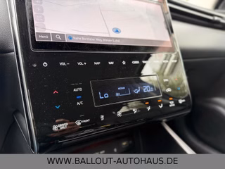 Hyundai TUCSON Hybrid 4W*2.HAND*NAVI*PANO*AHK*SPUR*ACC* - bilder 22