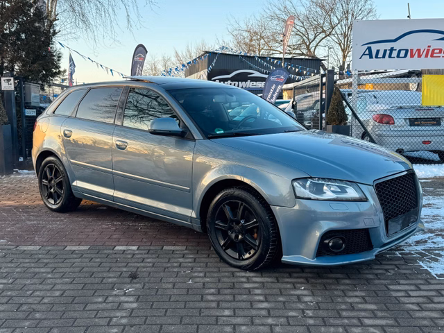 Audi A3 - foto 1